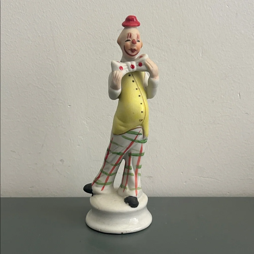 Vintage Ceramic Clown Figurine in Yellow, White & Red